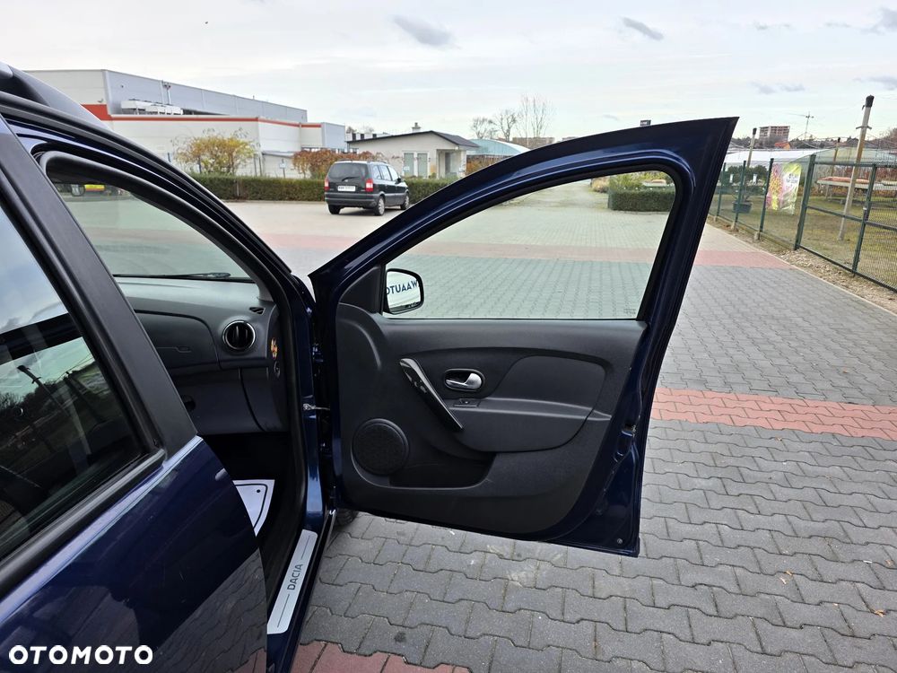 Dacia Logan TCe 90 S&S Laureate - 14