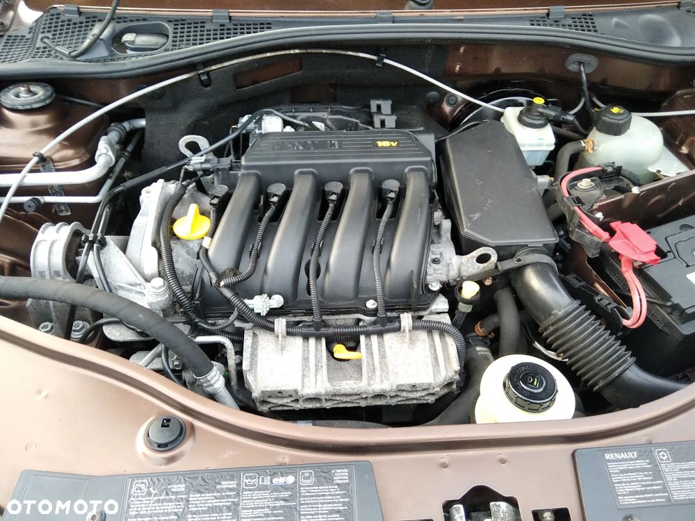 Dacia Duster 1.6 Laureate 4x4 - 18