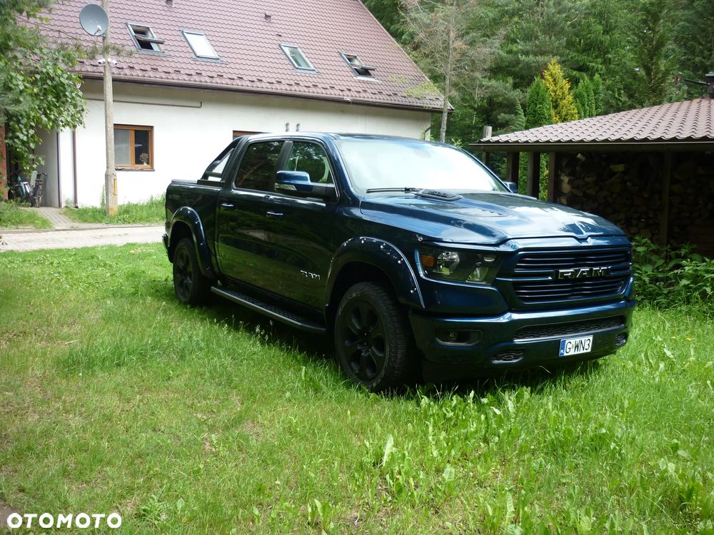 Dodge RAM 5.7 4x4 - 3