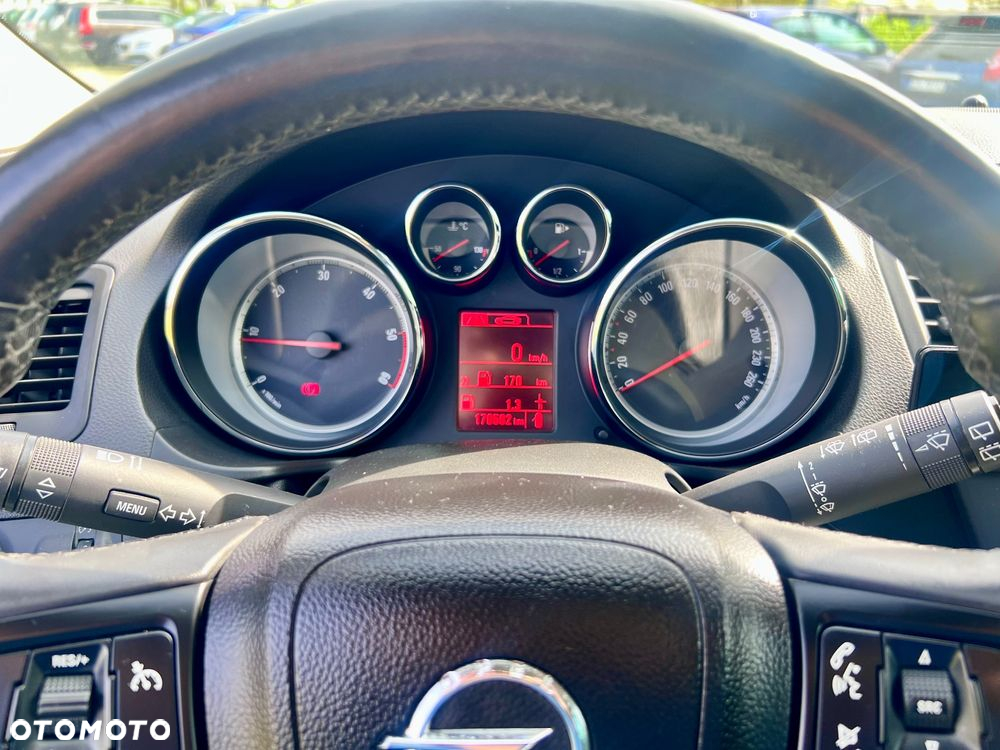Opel Insignia 2.0 CDTI 150 Jahre - 8