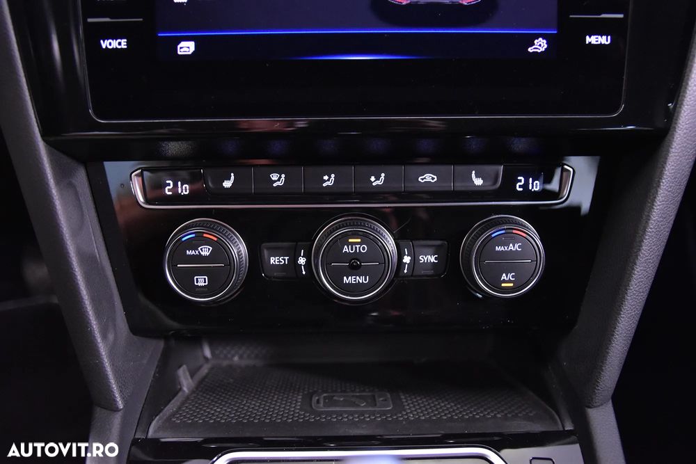 Volkswagen Passat - 17