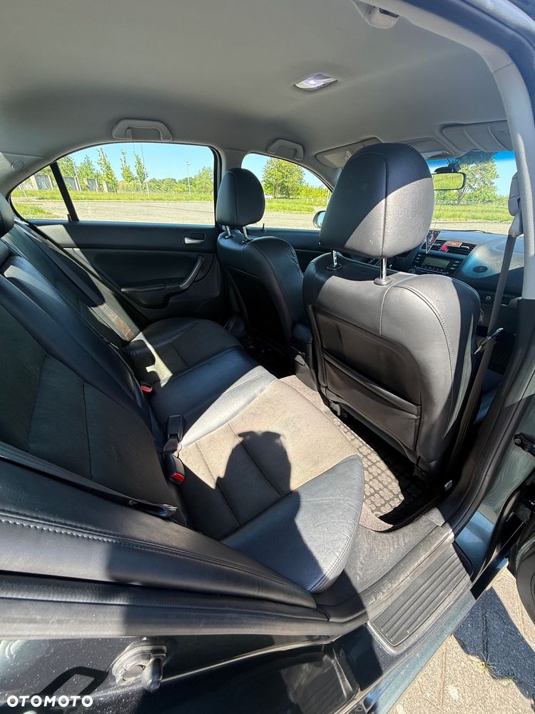 Honda Accord 2.0 Comfort - 25