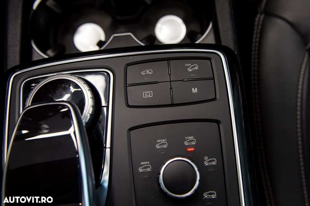 Mercedes-Benz GLS 350 d 4MATIC 9G-TRONIC AMG Line - 29