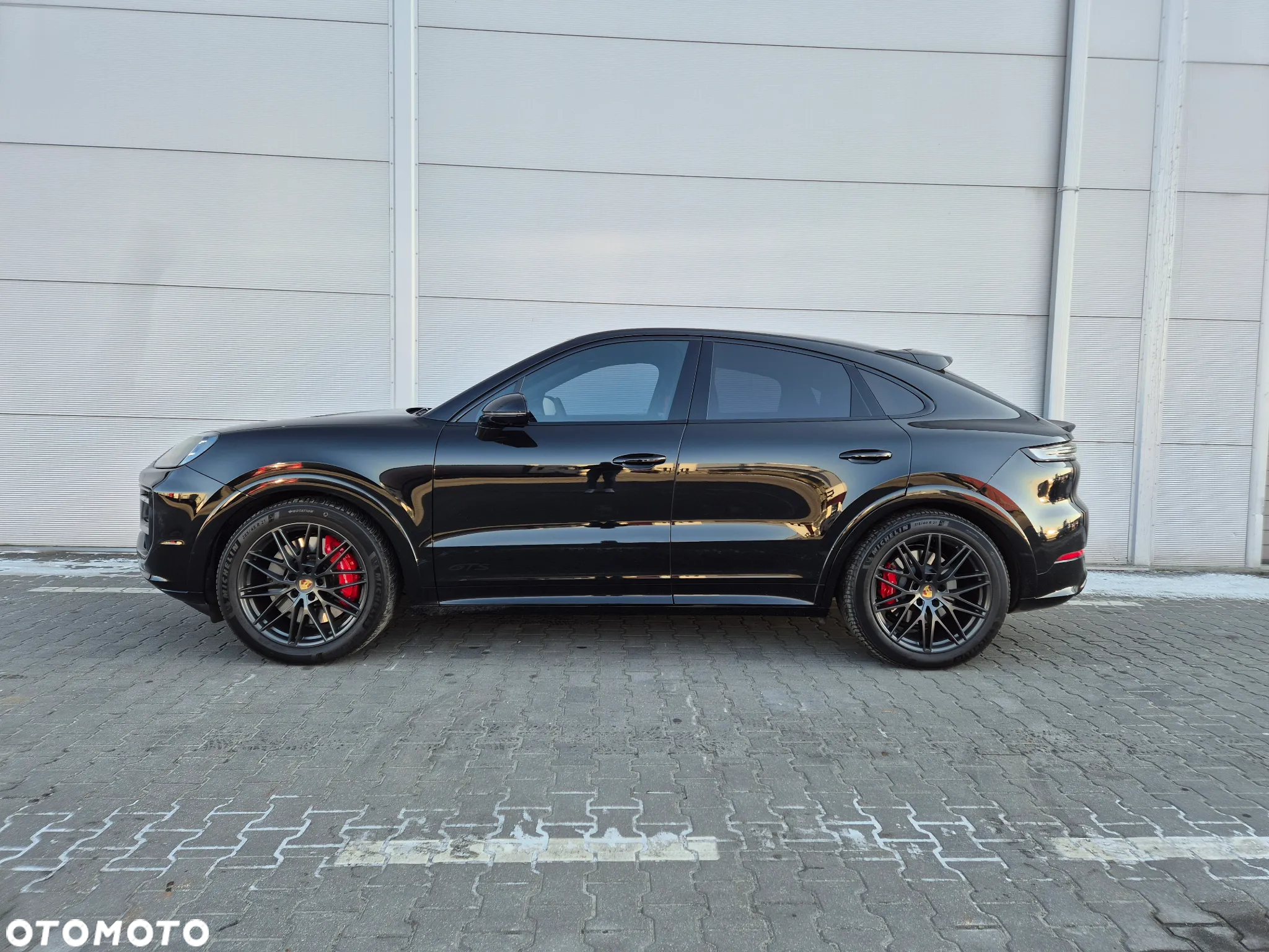 Porsche Cayenne Coupe GTS - 4