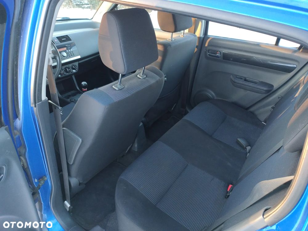 Suzuki Swift 1.3 GS / Premium 4WD - 39