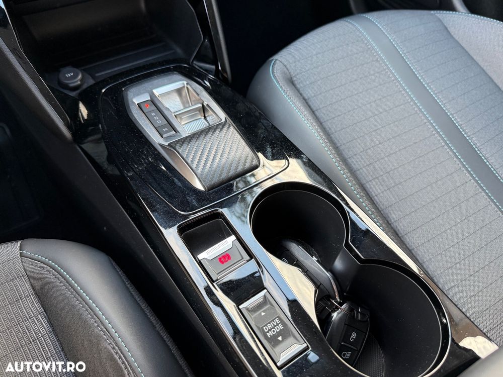Peugeot 208 1.2 L PureTech STT EAT8 Allure Pack - 20