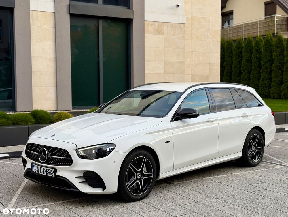 Mercedes-Benz Klasa E 300 de AMG - 1