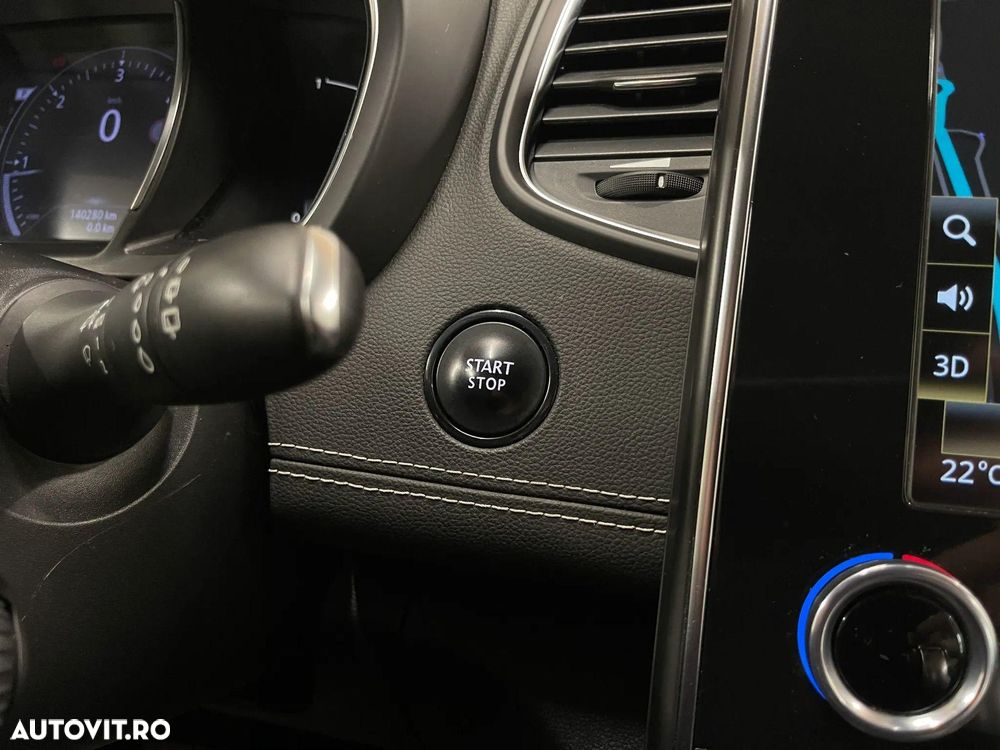 Renault Grand Scenic - 32