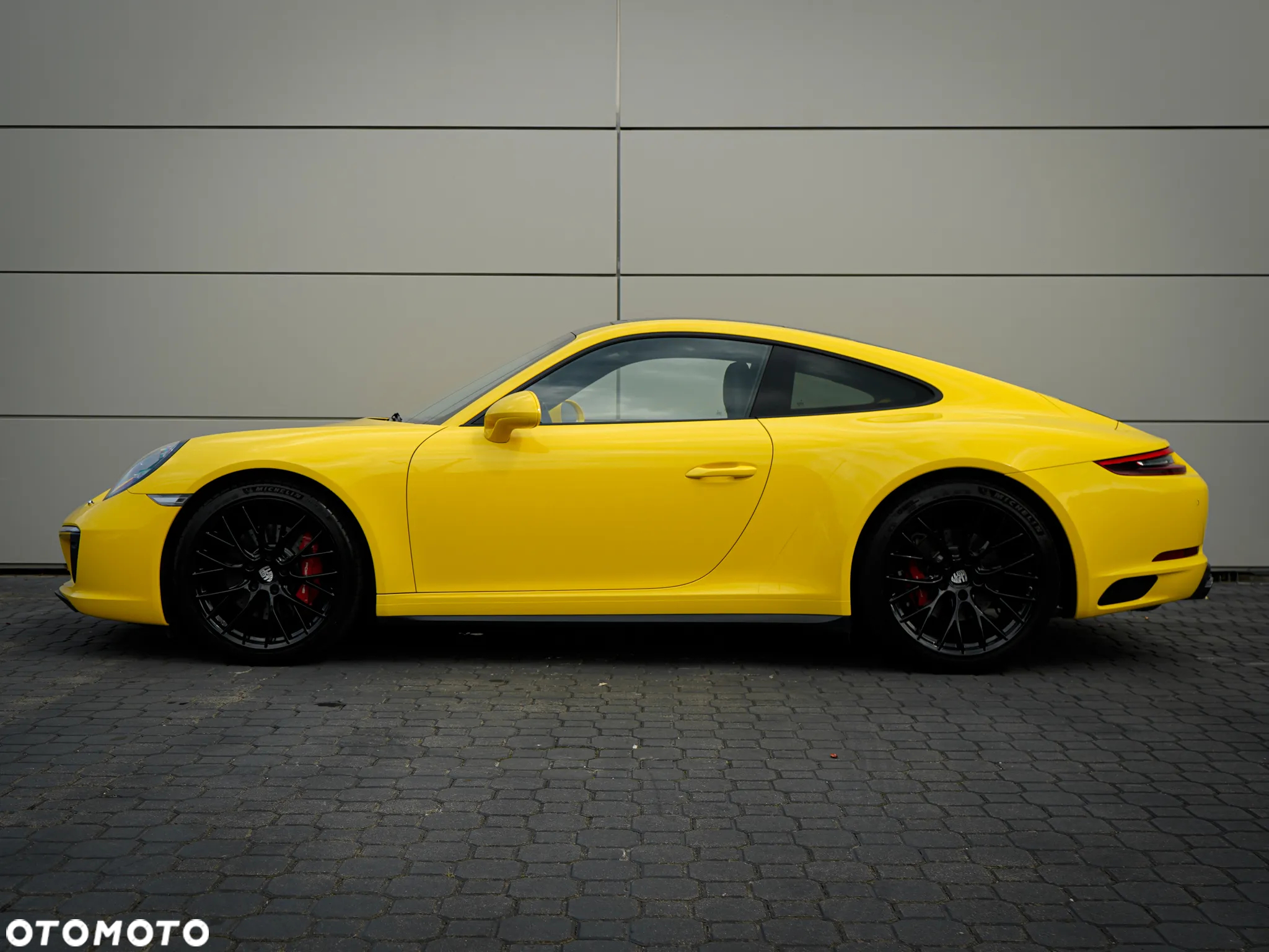 Porsche 911 Carrera 4S PDK - 3