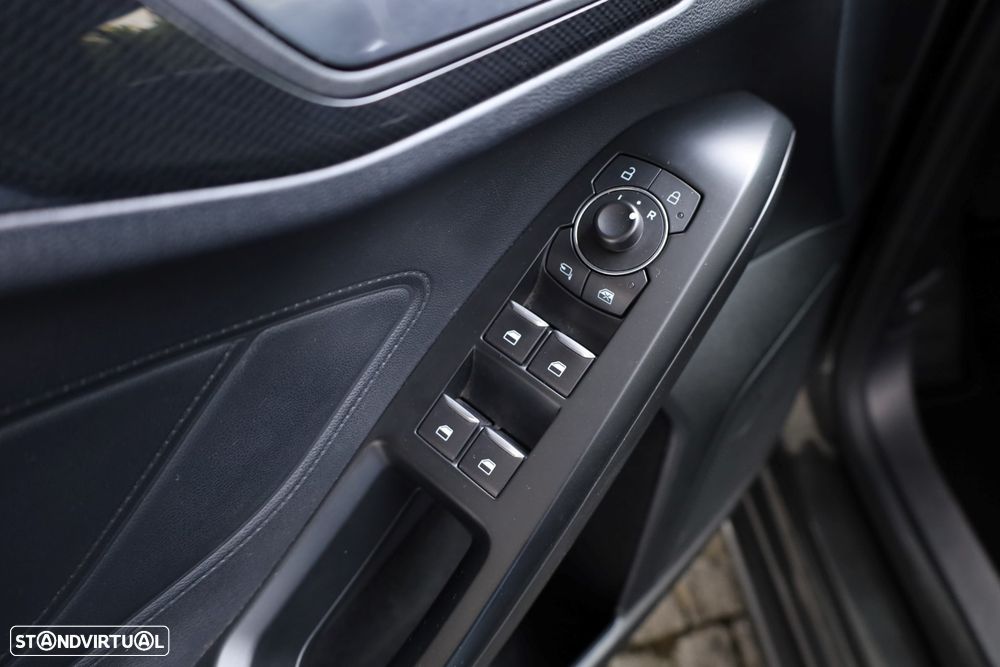 Ford Focus SW 1.0 EcoBoost MHEV ST-Line Aut. - 41