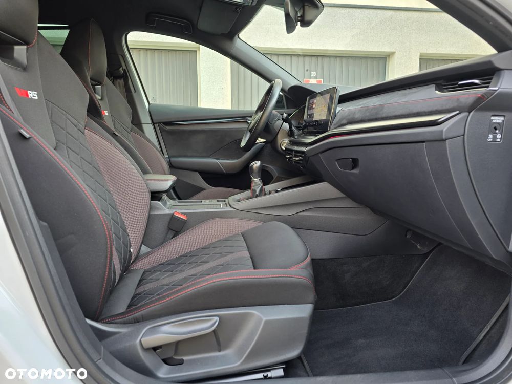 Skoda Octavia 2.0 TSI RS - 25