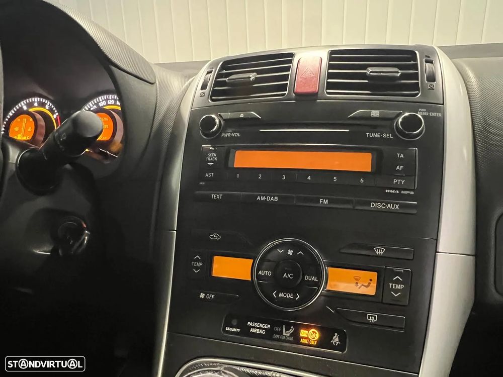 Toyota Auris 1.33 VVT-i ACtive - 4