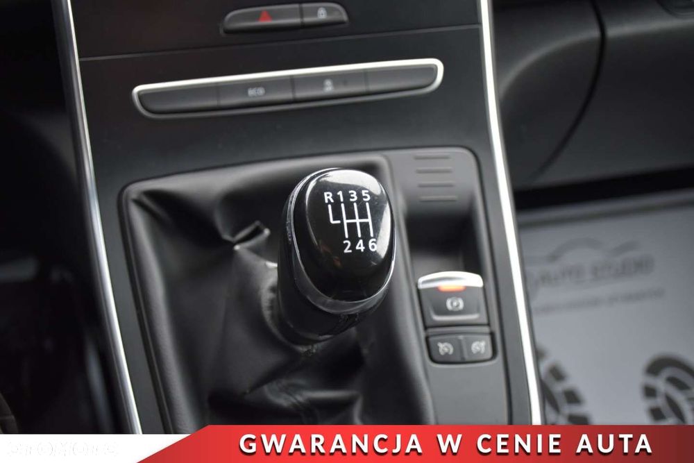Renault Scenic 1.5 dCi Energy Limited EU6 - 22