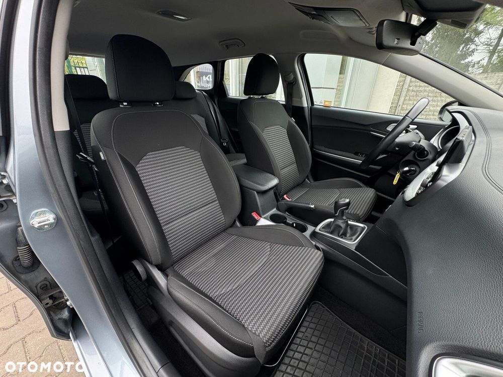 Kia Ceed 1.5 T-GDI M - 18