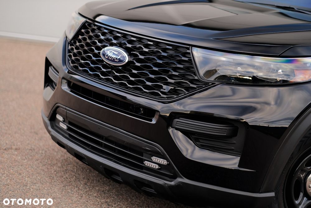 Ford Explorer - 16