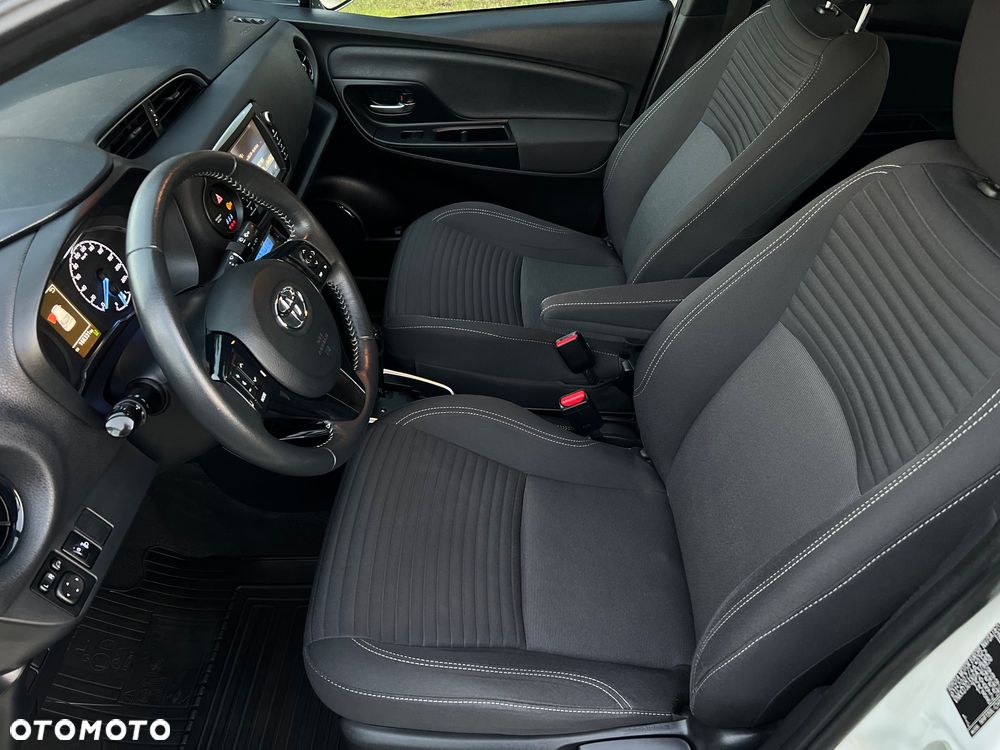 Toyota Yaris 1.5 VVT-i Selection - 29