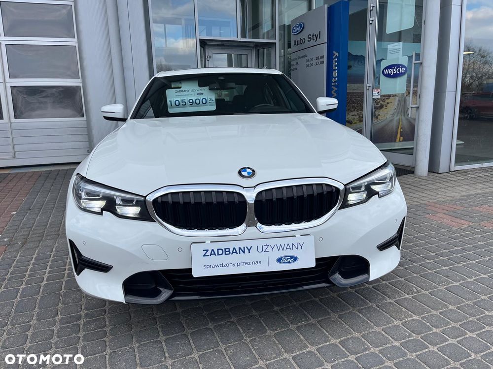 BMW Seria 3 330i xDrive - 3