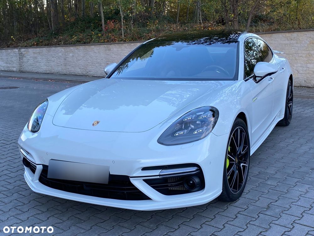 Porsche Panamera - 1
