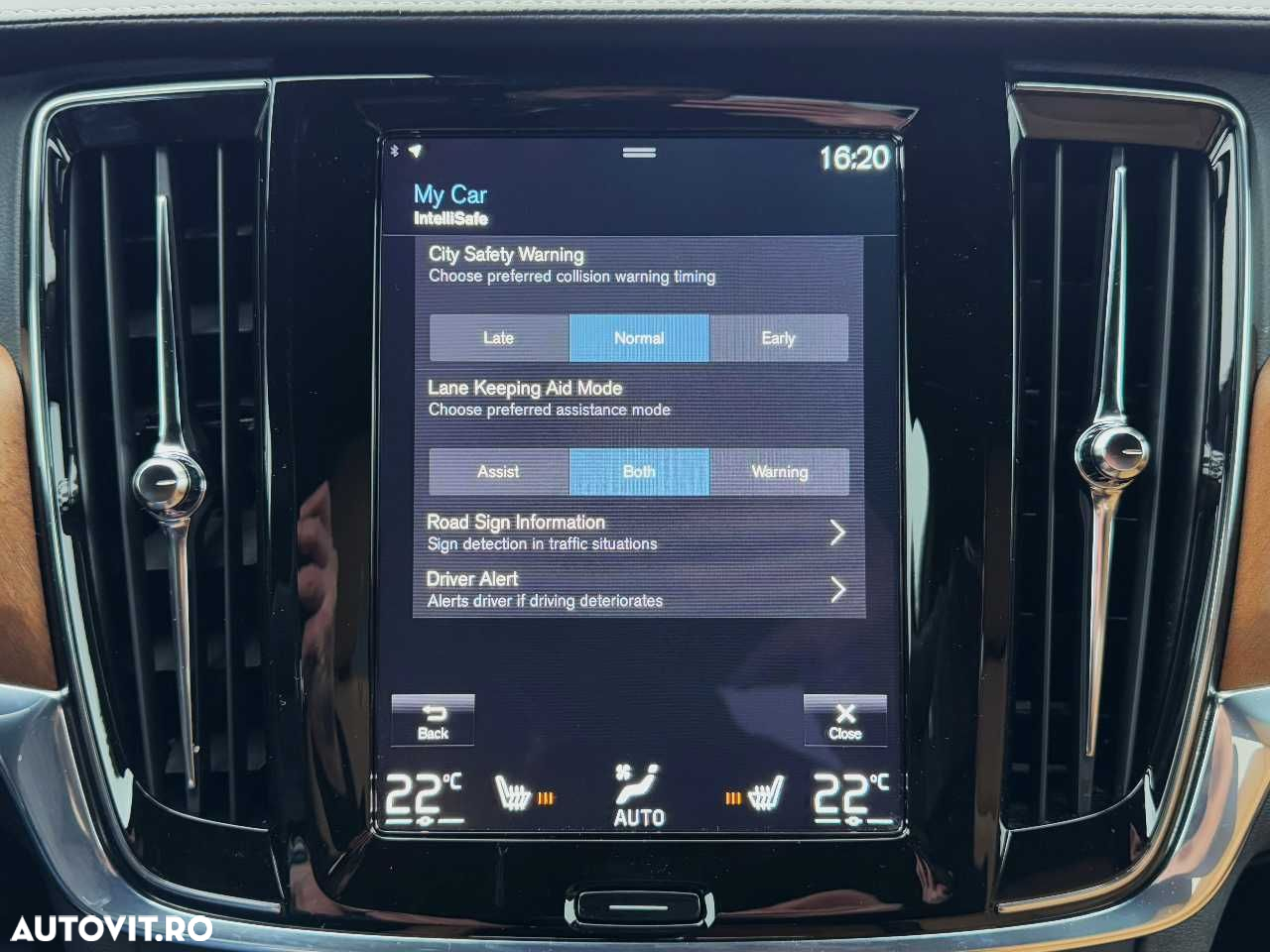 Volvo S90 D4 Inscription - 36