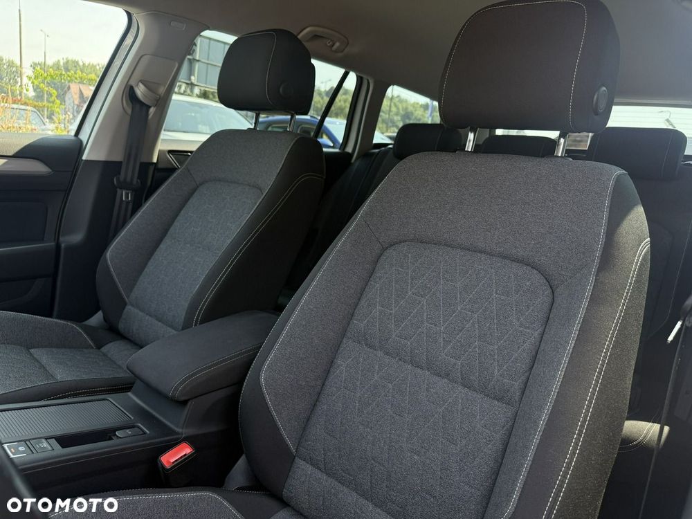Volkswagen Passat 1.5 TSI EVO Business - 10
