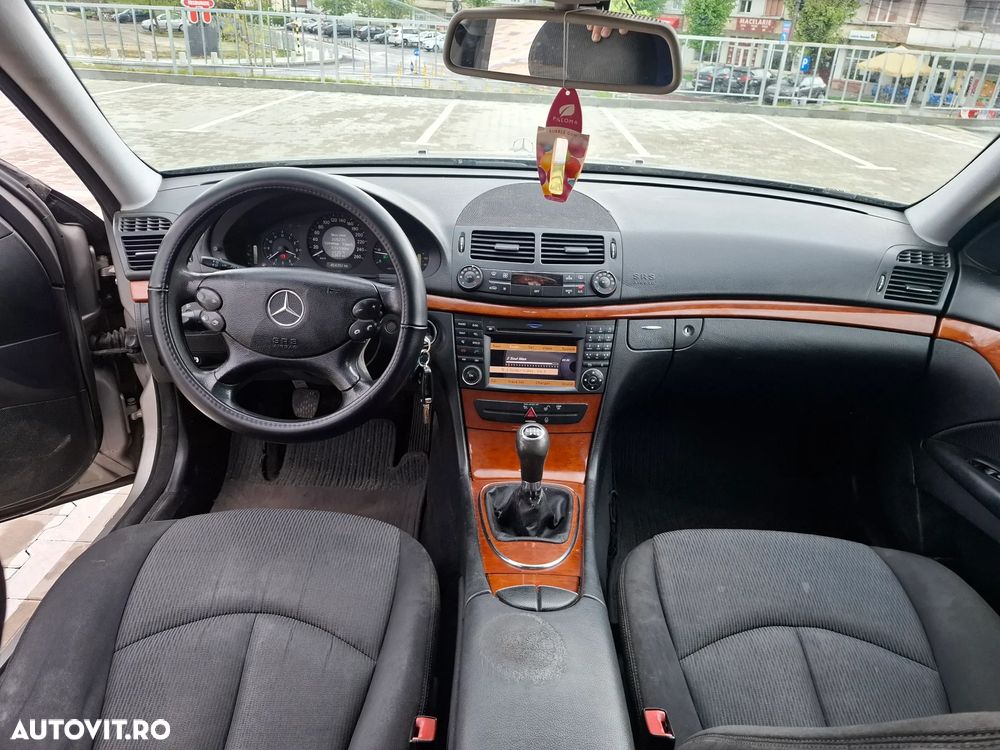 Mercedes-Benz E - 7