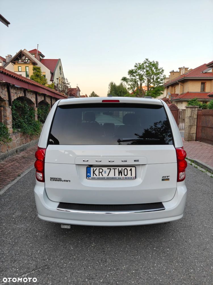 Dodge Grand Caravan 3.6 R/T - 5