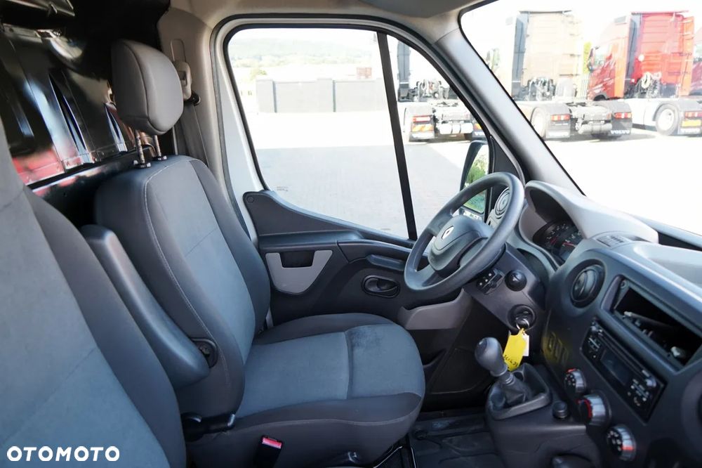 Renault MASTER /  BLASZAK / FURGON / MANUAL  / DMC 3500KG / SPROWADZONY / PO KONTRAKCIE SERWISOWYM - 29