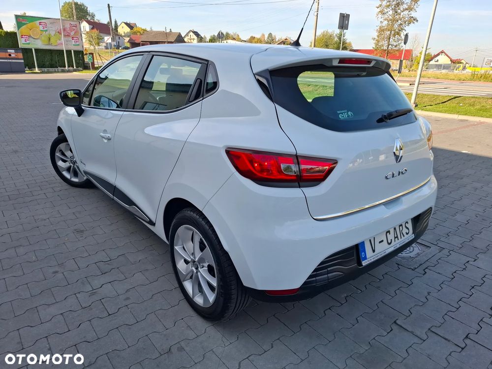 Renault Clio - 18