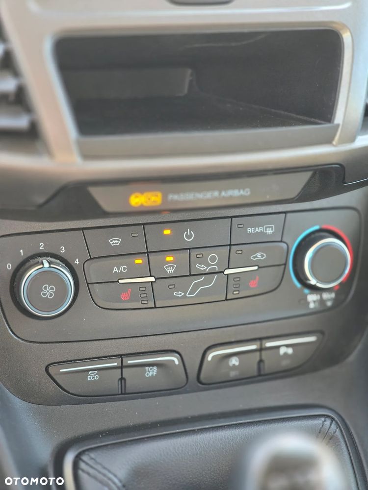 Ford Transit Connect - 7