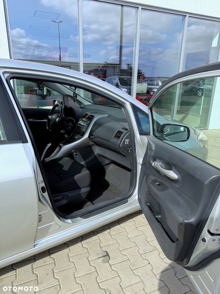 Toyota Auris 2.0 D-4D Luna - 7