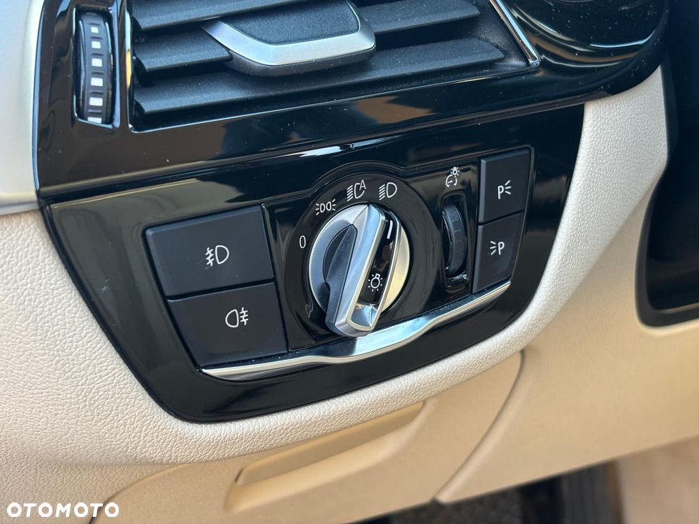 BMW Seria 5 540d xDrive M Sport sport - 36