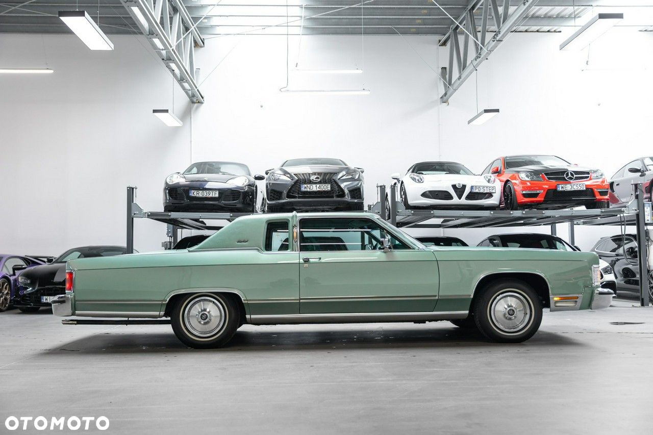 Lincoln Continental - 7