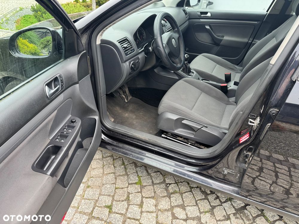 Volkswagen Golf - 30
