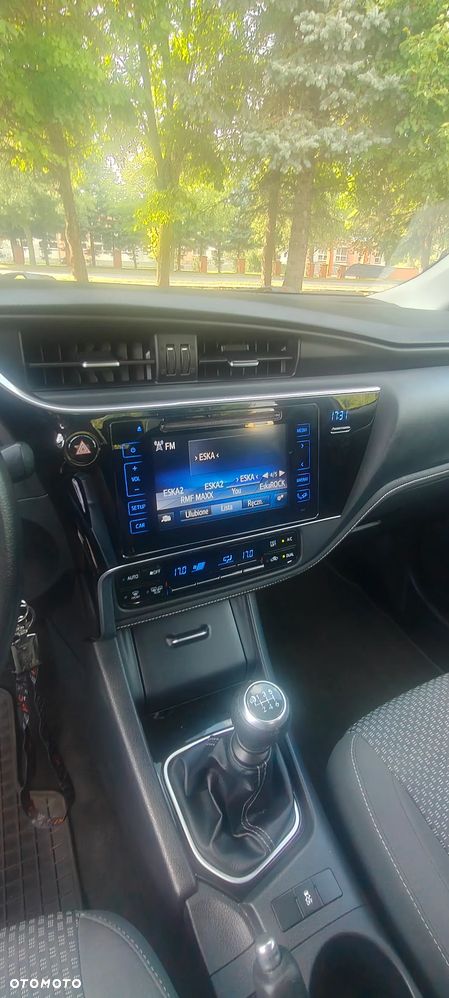 Toyota Corolla 1.6 Comfort - 10