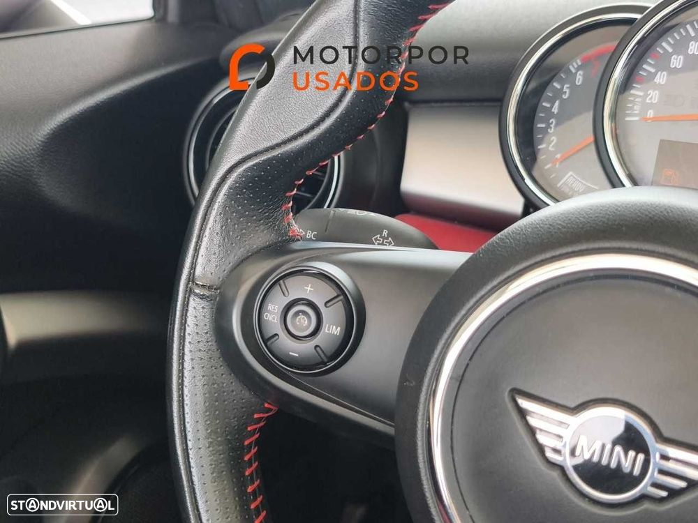 MINI Cabrio One Sport Edition - 11