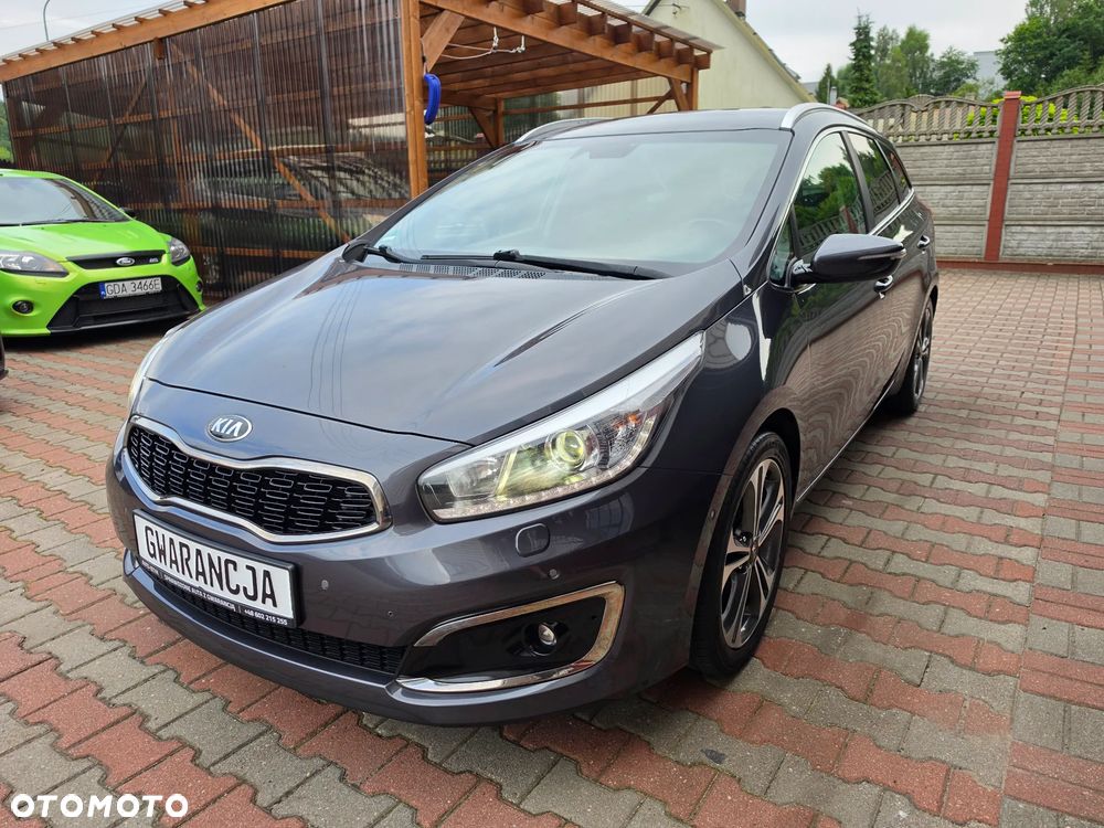 Kia Ceed 1.6 CRDi 136 ISG Platinum Edition - 4