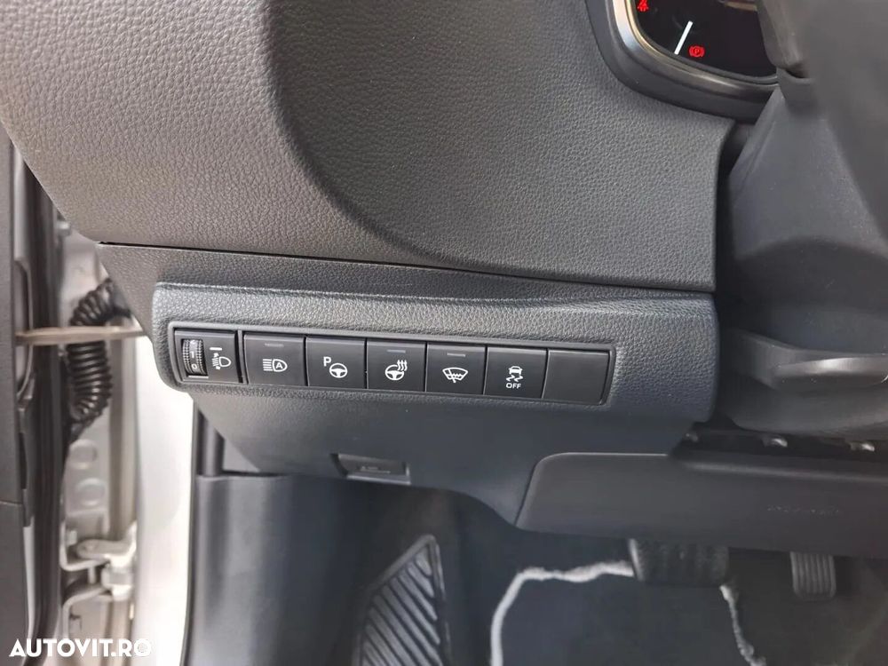 Toyota Corolla - 21