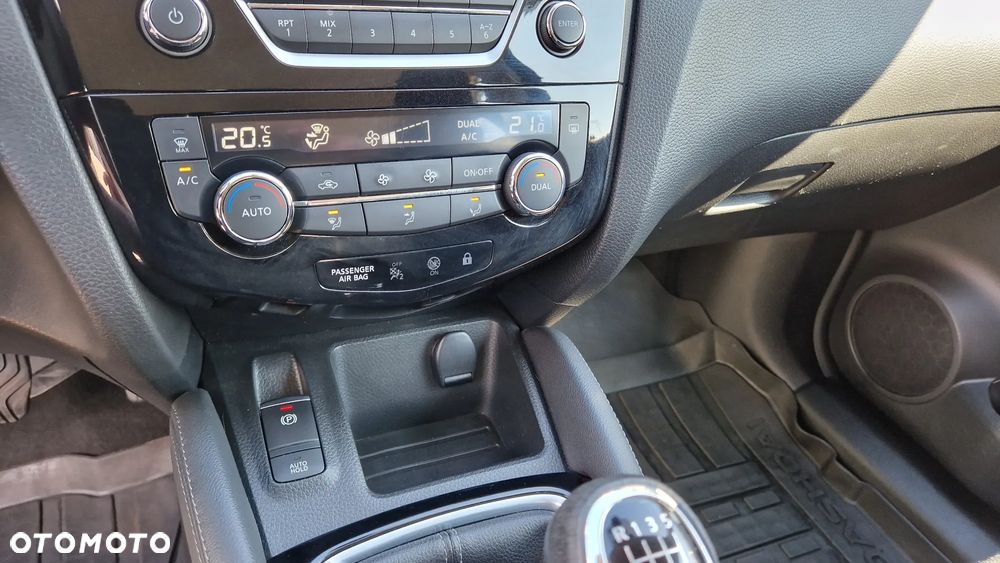 Nissan Qashqai 1.2 DIG-T Acenta EU6 - 23