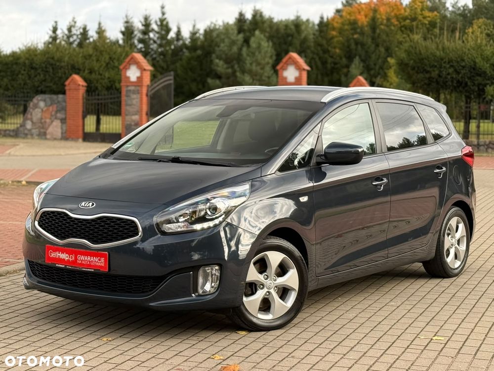Kia Carens - 7