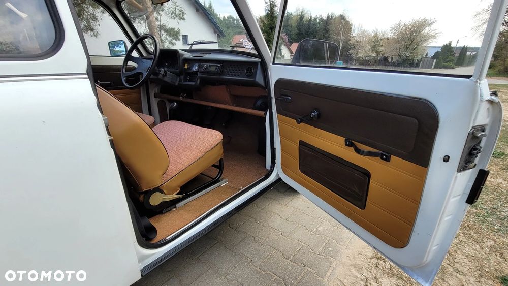 Trabant 601 - 24