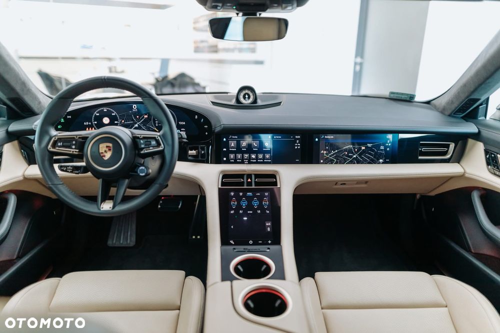 Porsche Taycan - 3