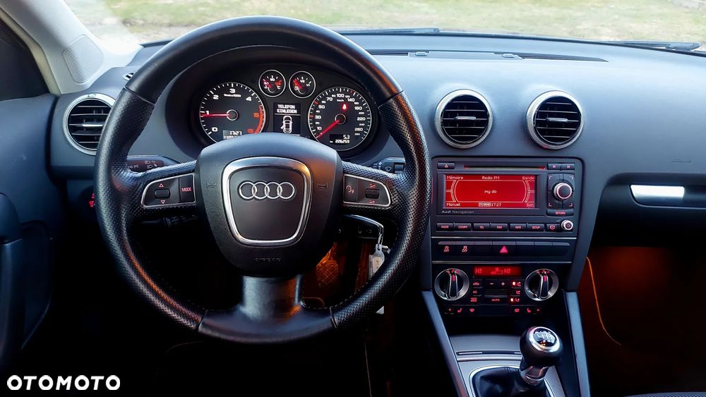 Audi A3 Sportback 2.0 TDI Attraction - 23