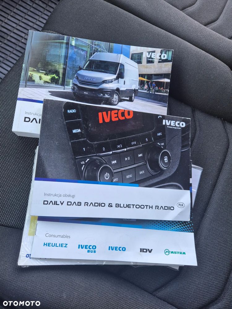 Iveco DAILY PLANDEKA 12EP 3.0 180KM MANUAL SERWIS ASO BEZWYPADKOWY ZADBANY 2023 PODUSZKI FV23% KLIMA WEBASTO 35S18 FULL LED - 22