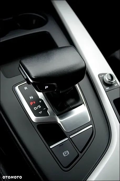 Audi A4 Avant 35 TDI S tronic advanced - 33