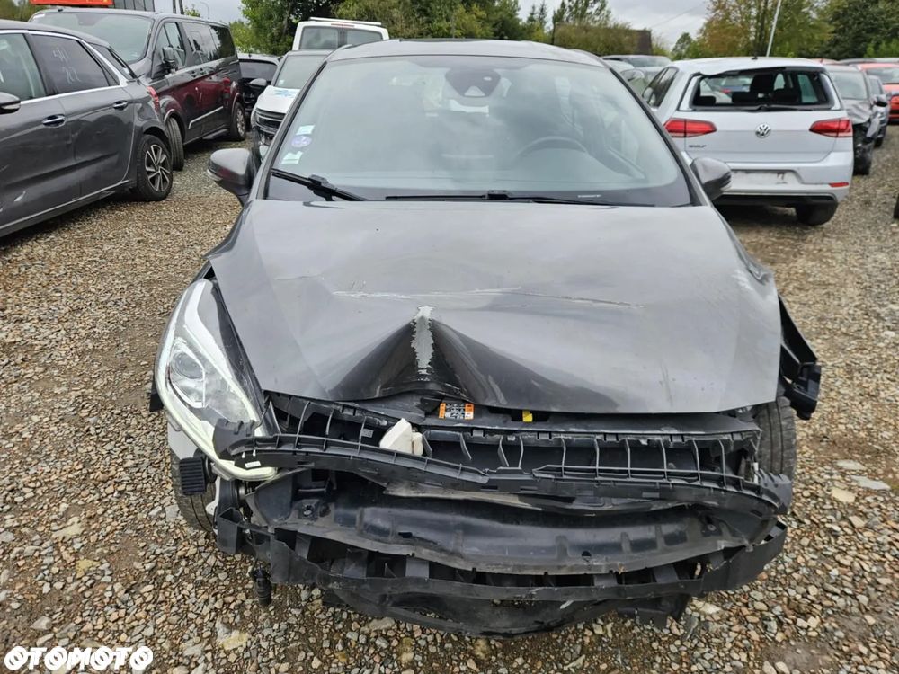 Ford Fiesta 1.0 EcoBoost S&S ST-LINE - 8