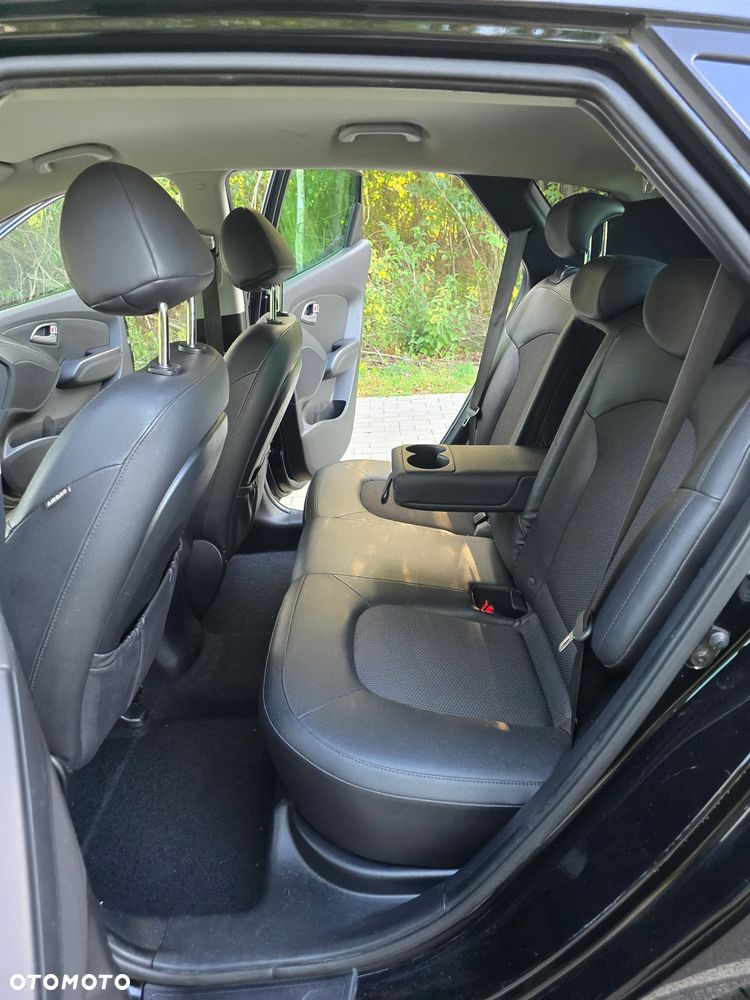 Hyundai ix35 1.7 CRDi 2WD Fifa World Cup Edition - 24