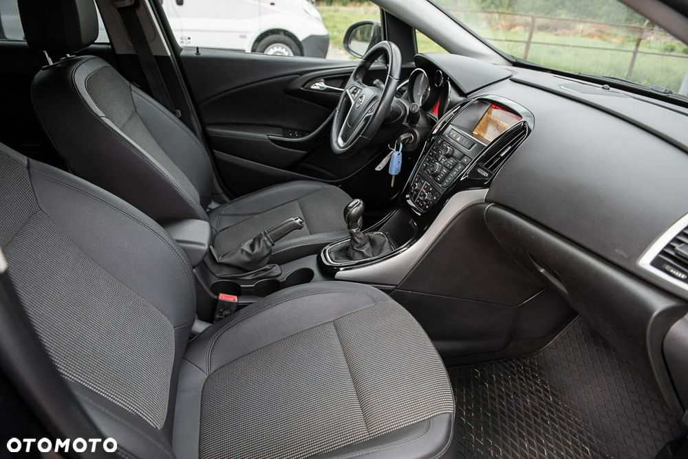 Opel Astra 1.6 CDTI Cosmo - 9