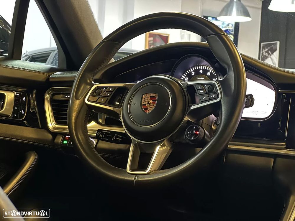 Porsche Panamera Sport Turismo 4 E-Hybrid - 15
