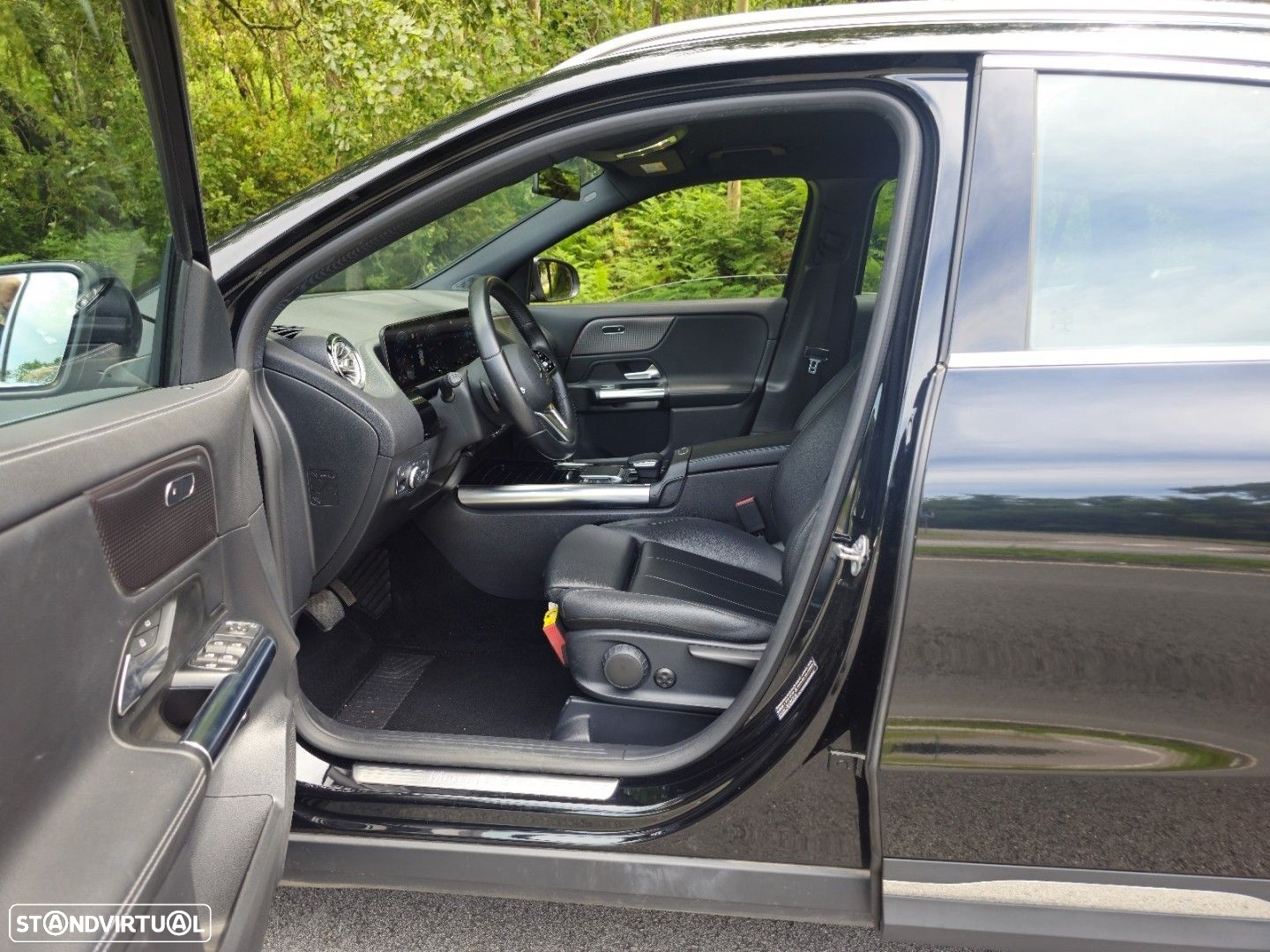 Mercedes-Benz GLA 180 d 8G-DCT - 9