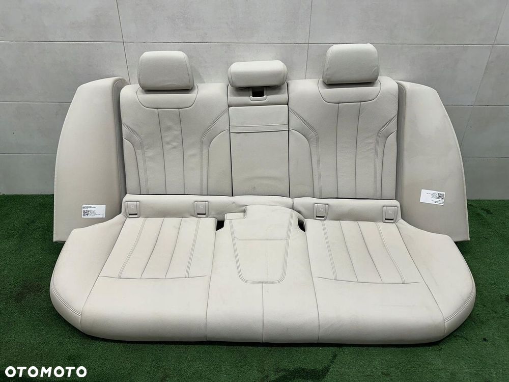 BMW 5 G30 ŚRODEK TAPICERKA FOTELE TUNEL KANAPA BOCZKI SKÓRA HARMAN KARDON - 12